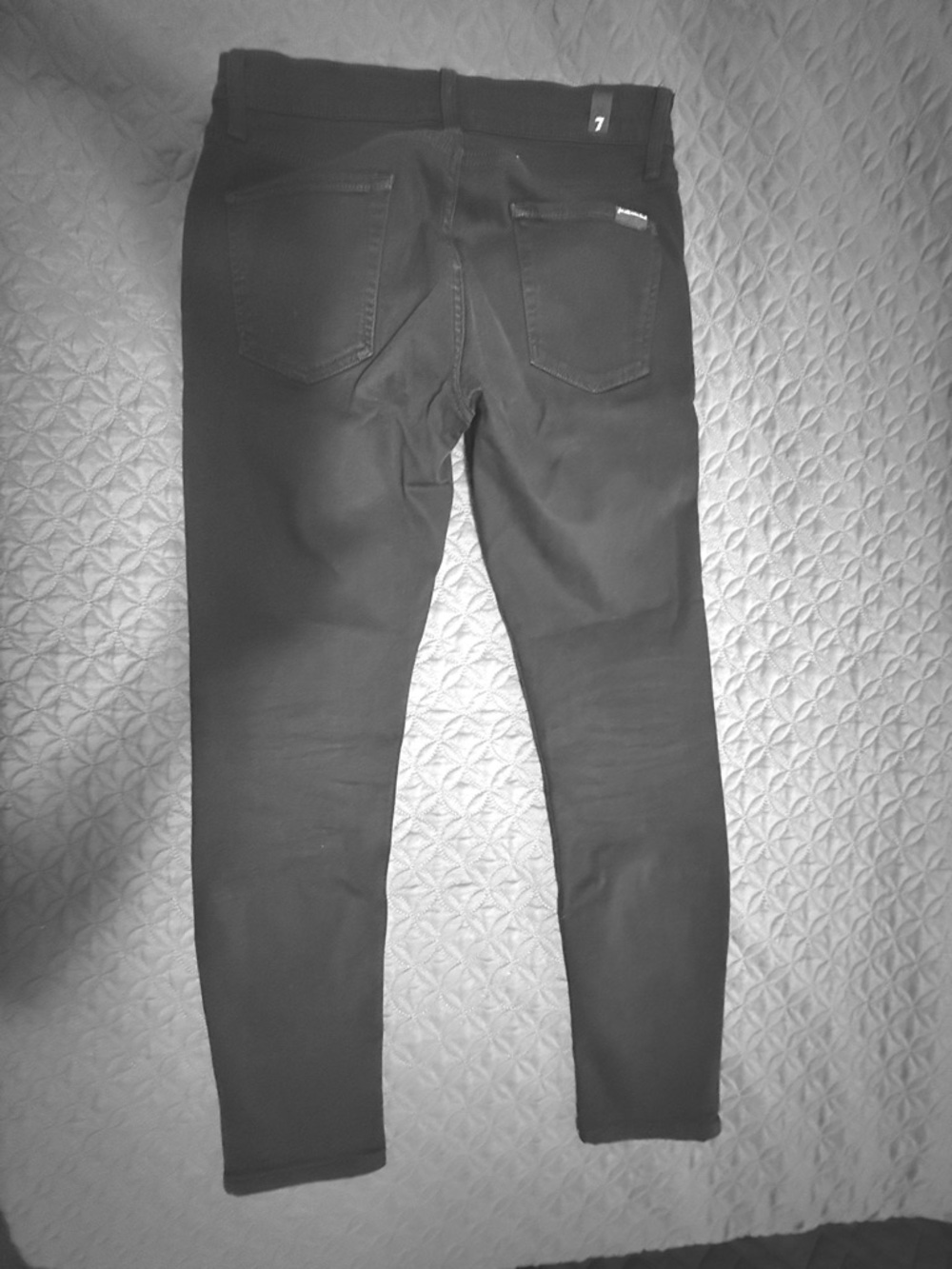 7 For All Luxe Performance Plus Slimmy Tapered In Black
